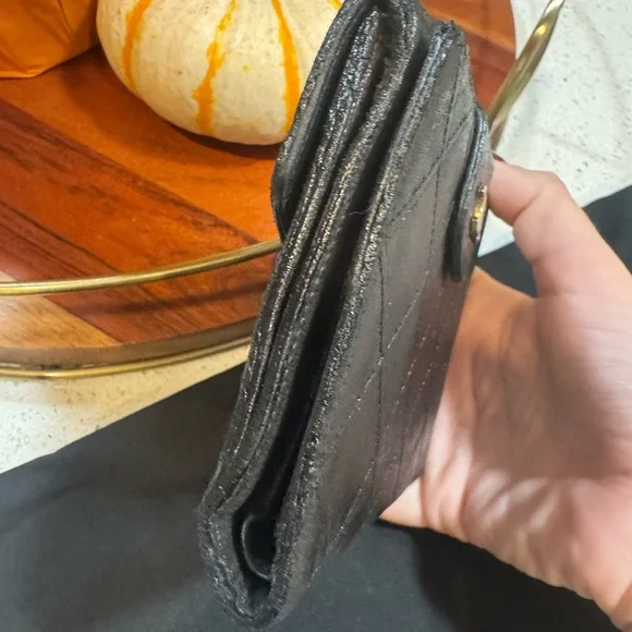 Authentic Vintage Chanel Black Quilted Lambskin Wallet - Picture 5 of 11